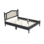 Queensize-Plattformbett aus Holz mit natürlichem Rattan-Kopfteil, Vintage-Bettgestell mit Lattenrost, Schwarz