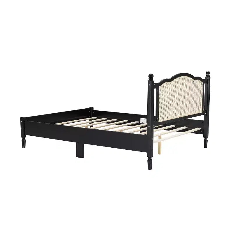 Queensize-Plattformbett aus Holz mit natürlichem Rattan-Kopfteil, Vintage-Bettgestell mit Lattenrost, Schwarz